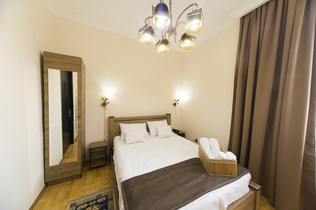 Отель Log Inn Тбилиси Экстерьер фото