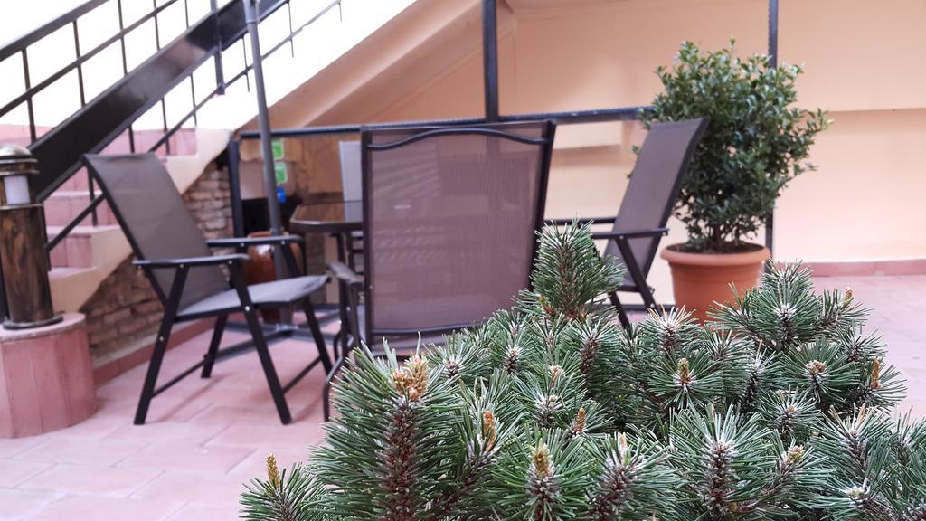 Отель Log Inn Тбилиси Экстерьер фото