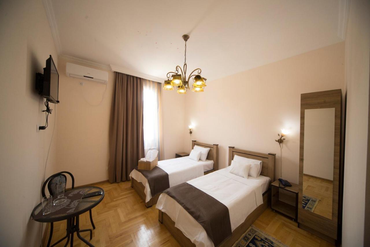 Отель Log Inn Тбилиси Экстерьер фото