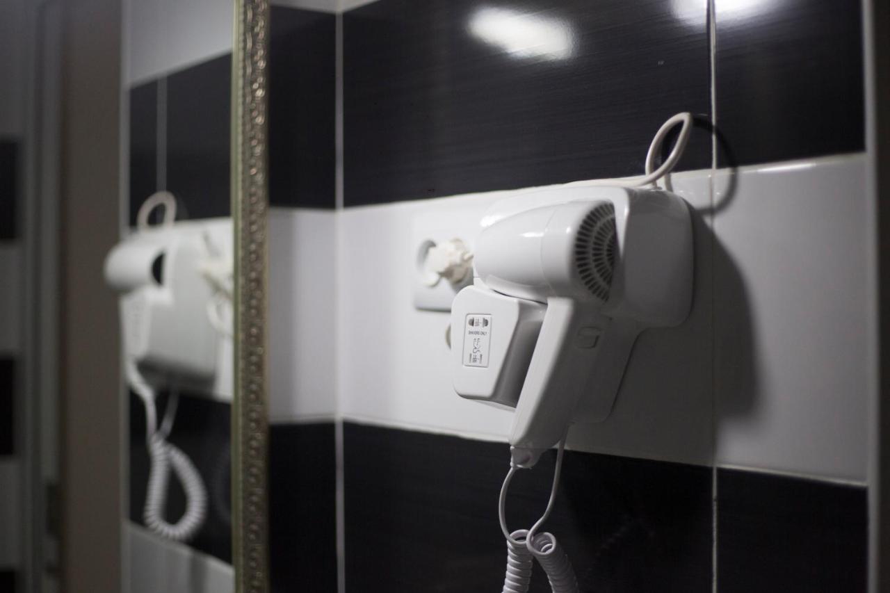 Отель Log Inn Тбилиси Экстерьер фото
